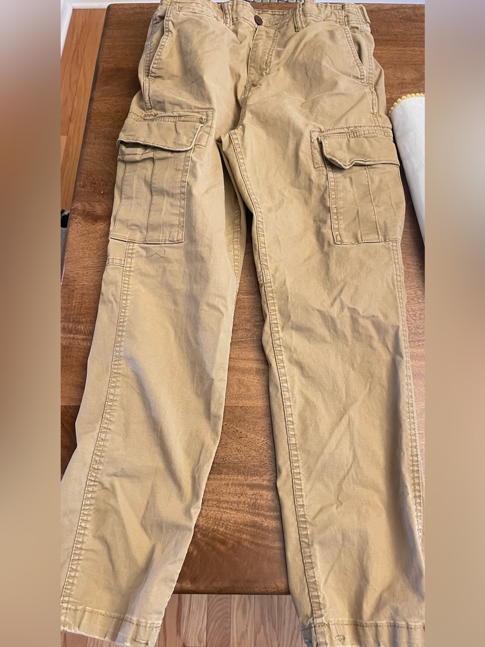 American Eagle cargo pants 30x32